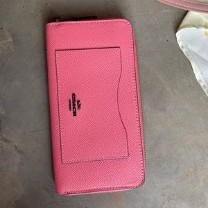 Coach wallet leather pink
